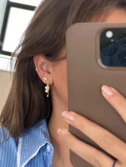 Jeberg Petite Bow White Stud - Sløjfe Ørestikker