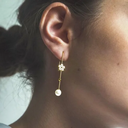 Polar Jewelry Sakura Hanging Pearl Forgyldt Øreringe